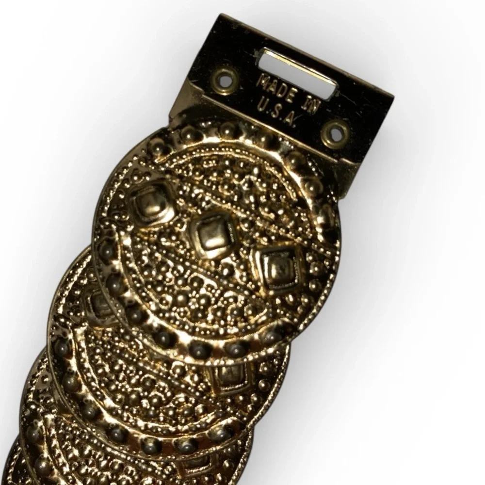 VINTAGE Elastic Medallion Coin Belt in Gold (Tone)